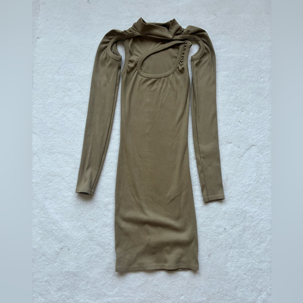 PrettyLittleThing Long Sleeve Olive Dress